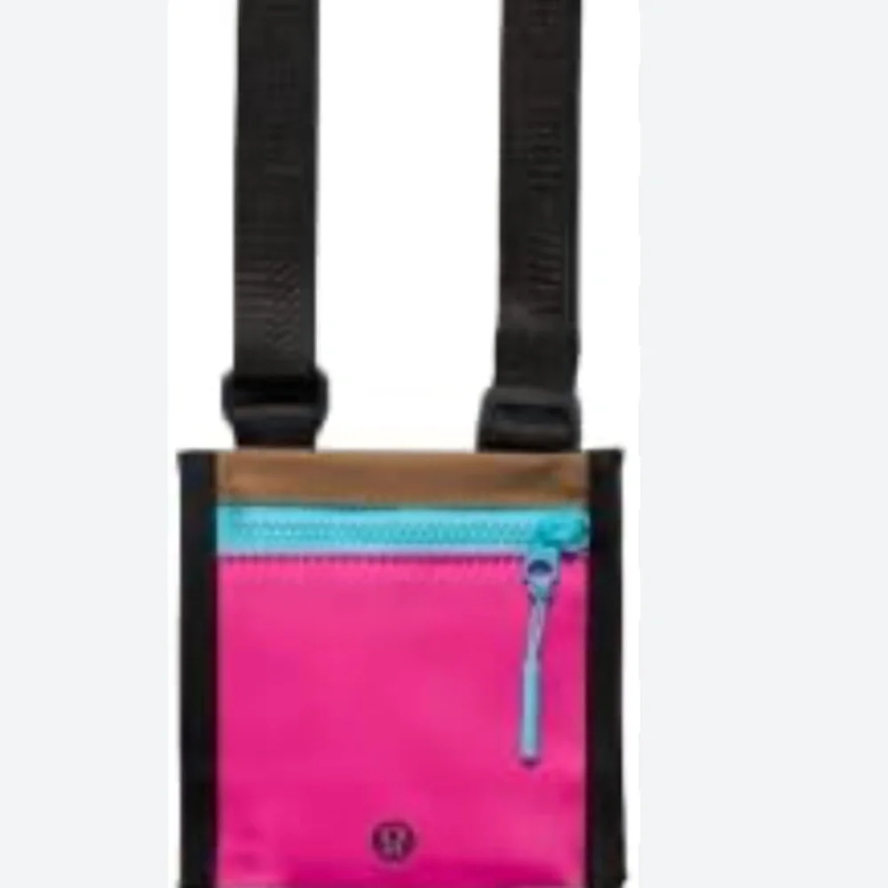 Lululemon Athletica Ever Ready Crossbody Wallet Pink Brown‎